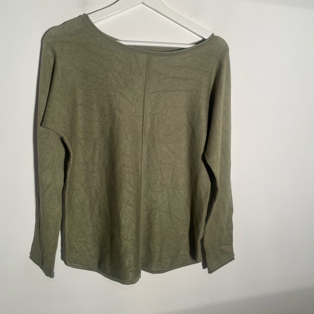 New Directions Woman's Long Sleeve T-Shirt Size:‎ Medium Color: Green